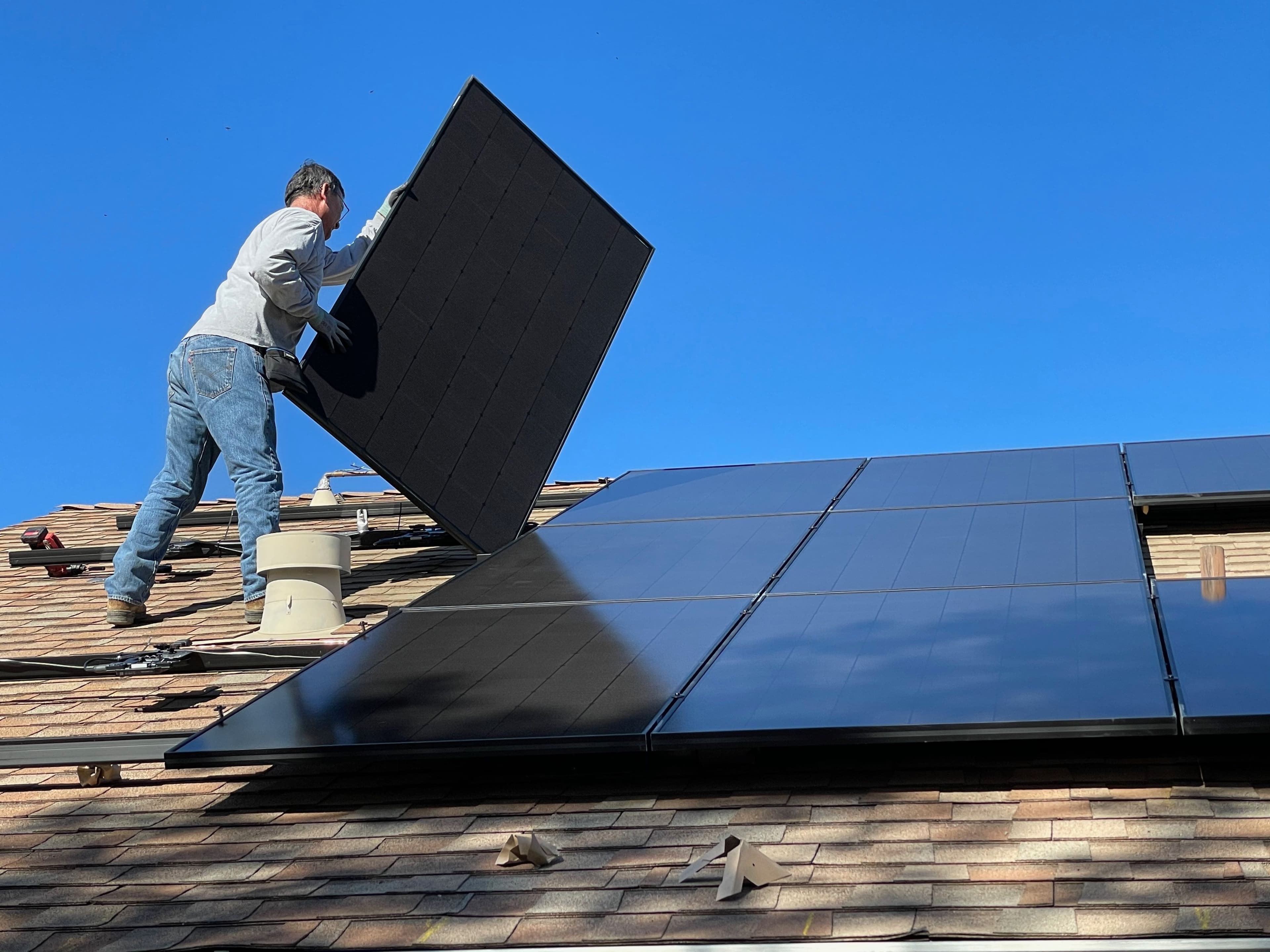Vale davvero la pena il fotovoltaico nel 2026? Ecco la risposta onesta per i proprietari di casa