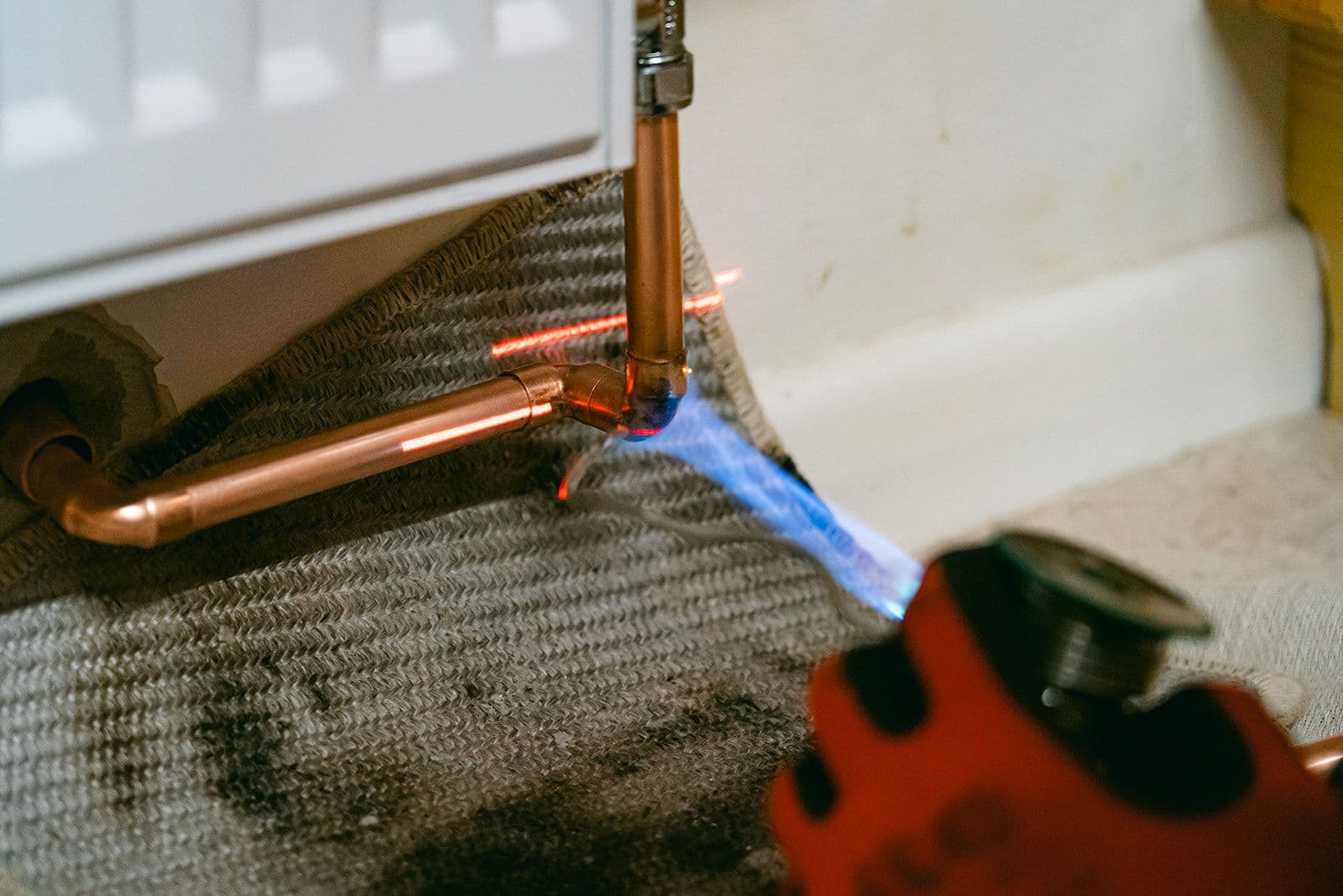 Are microbore pipes compatible with air source heat pumps?