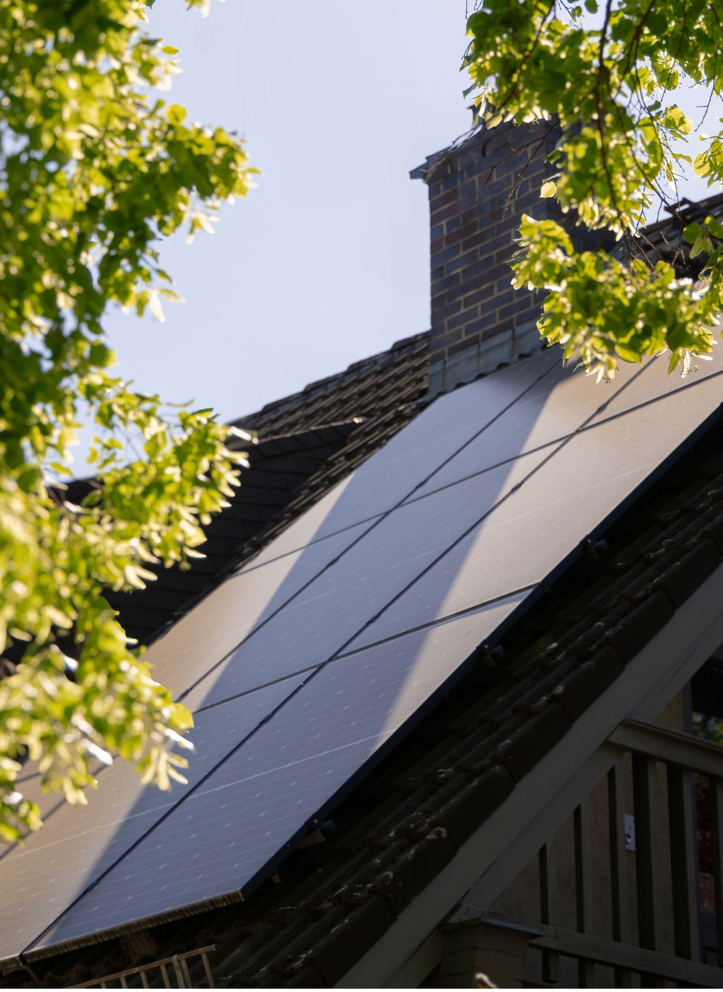 AiraCleanEnergy-tariffs-SolarPanels-Angle-Sunlight.jpg